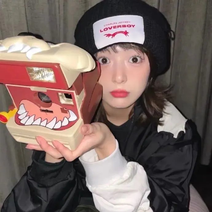 女警